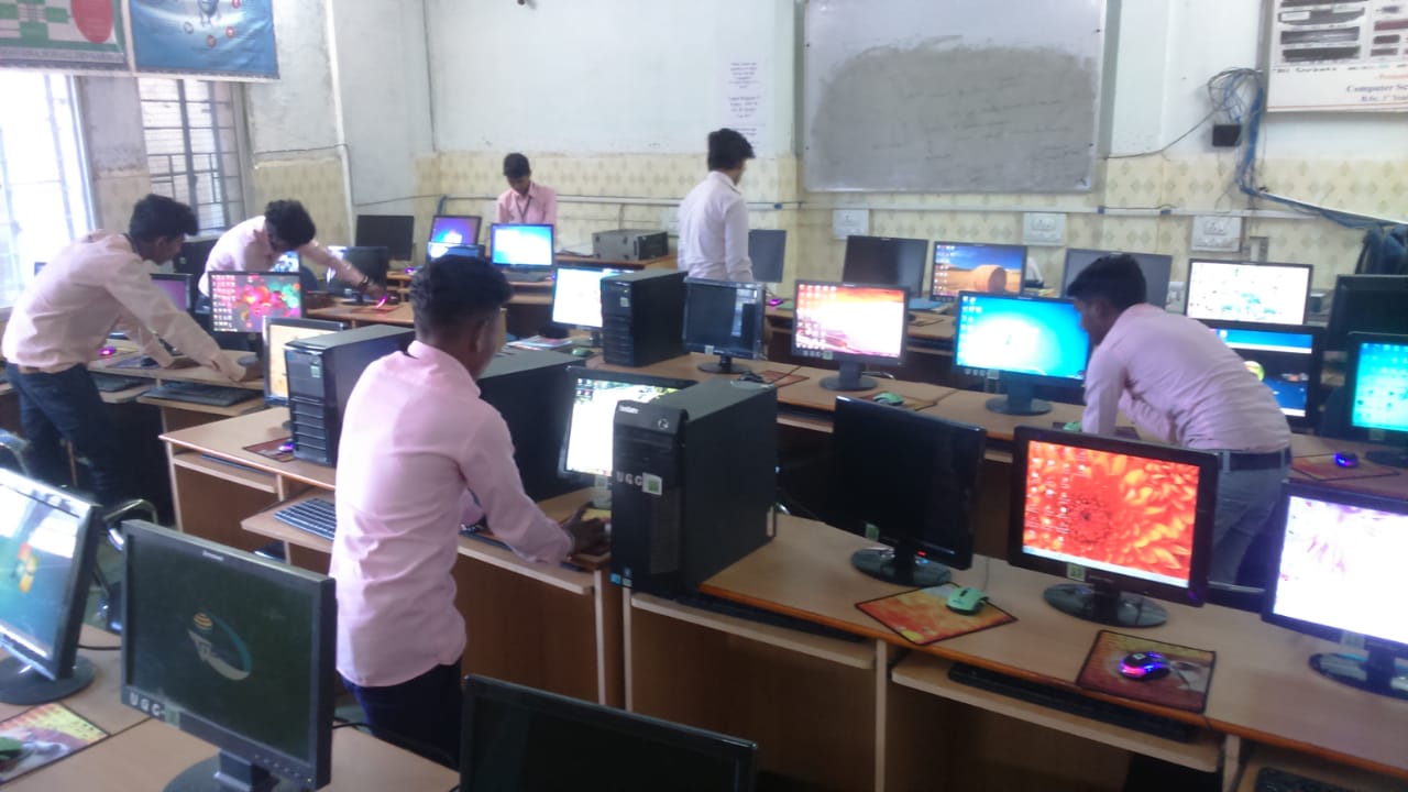 COMPUTER LAB